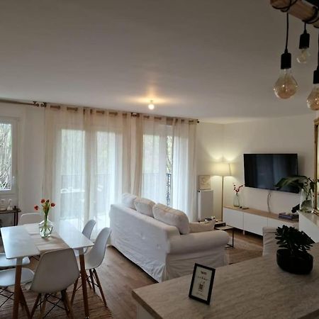 Cozy Apartment Near Paris Clamart Exterior photo